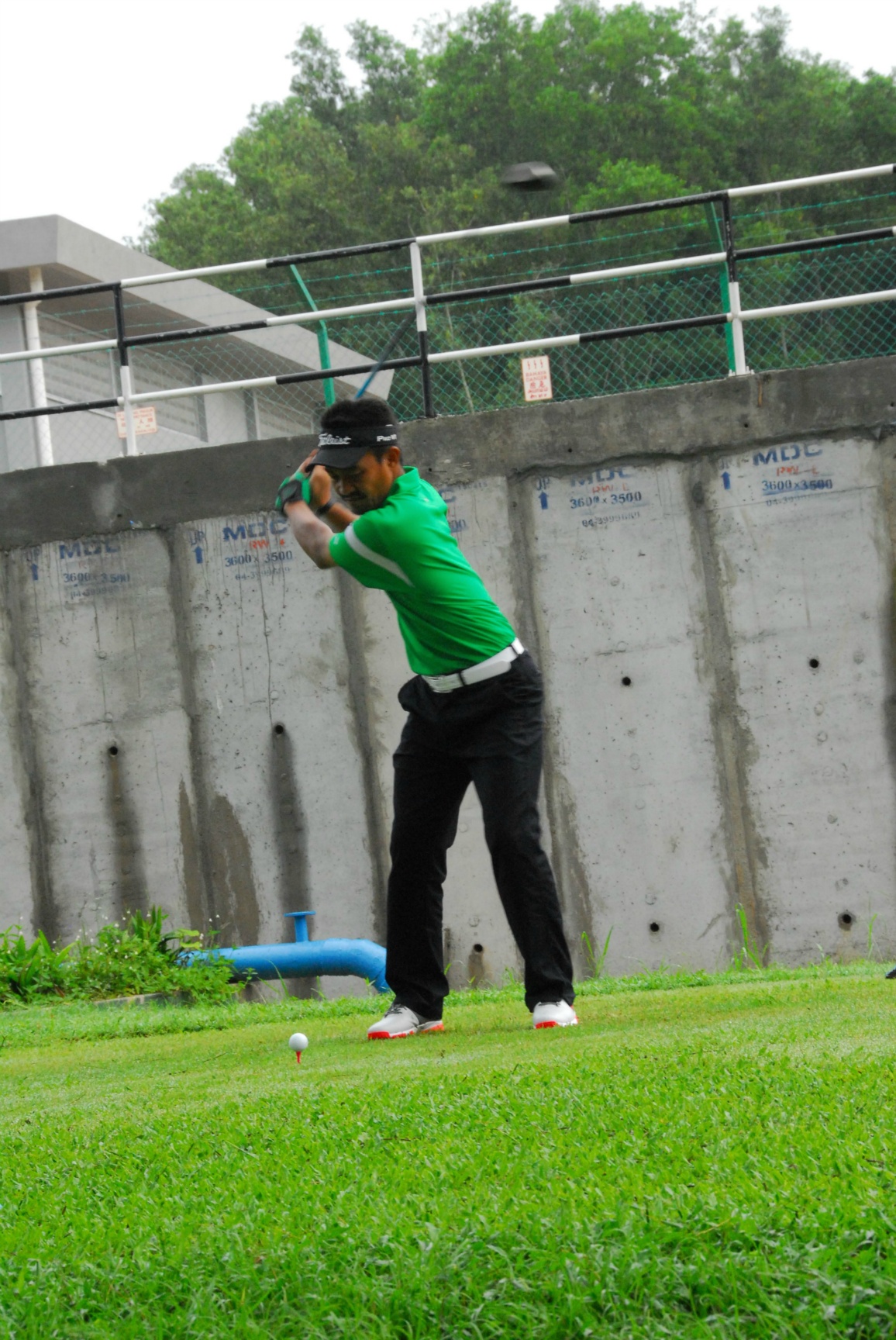 PRO15 157 GOLF DSC 0206.JPG